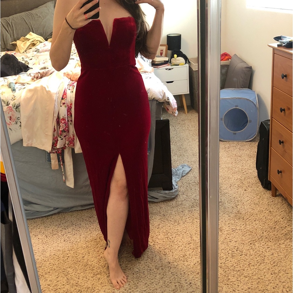 BCBG Maxazria Strapless Velvet Gown